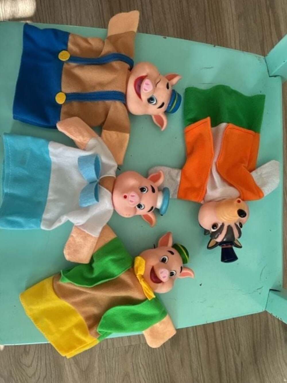 The Three Little Pigs and Big Bad Wolf Hand Puppets Set of 5